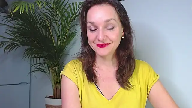 AliciaDesire online show from December 2024 06:14:01 PM