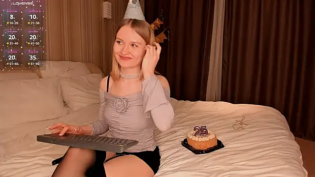 IsabellaTorrance online show from December 2024 07:49:02 PM