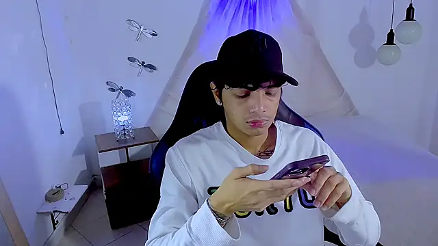 Brand habes online show from November 2025 01:44:02 PM