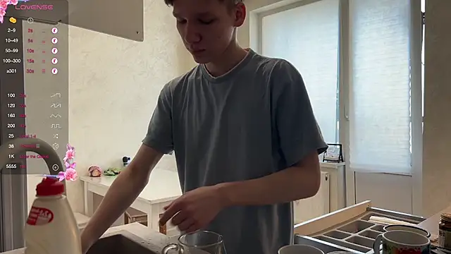 Snapshot of gay_boyss chatting on January 2025 09:03:01 AM gay boyss online show from January 2025 09:03:01 AM