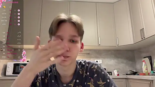 Snapshot of gay_boyss chatting on January 2025 12:11:02 PM gay boyss online show from January 2025 12:11:02 PM