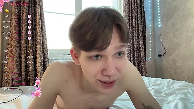 Snapshot of gay_boyss chatting on February 2025 01:11:02 PM gay boyss online show from February 2025 01:11:02 PM