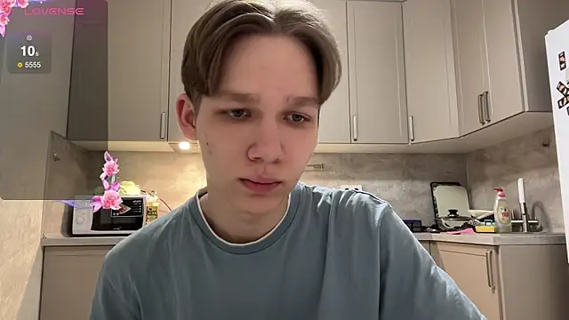 Snapshot of gay_boyss chatting on February 2025 06:01:02 PM gay boyss online show from February 2025 06:01:02 PM