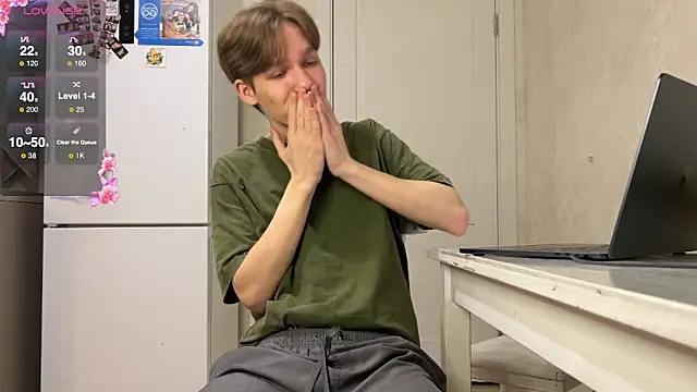 Snapshot of gay_boyss chatting on March 2025 05:56:01 PM gay boyss online show from March 2025 05:56:01 PM