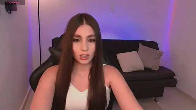 DolcieElliot online show from October 2025 08:00:02 PM