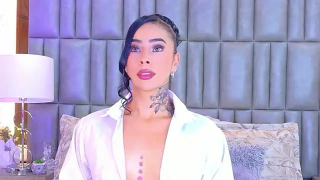 Snapshot of GiahDaniels chatting on June 2026 08:44:02 PM GiahDaniels online show from June 2026 08:44:02 PM