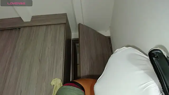 KaelMoreau online show from February 2025 11:01:02 PM