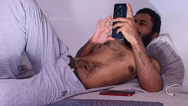 KaelMoreau online show from April 2026 12:09:02 PM