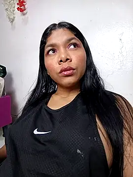 DIORA Latina online show from September 2025 04:29:01 AM