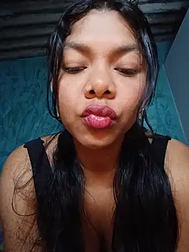 DIORA Latina online show from June 2026 04:15:02 AM