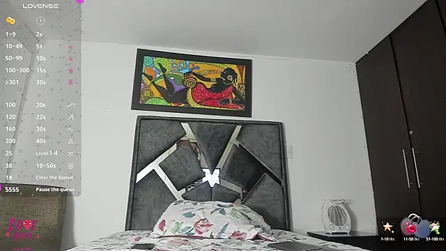 Snapshot of Vahiolet_smith chatting on October 2025 03:06:02 AM Vahiolet smith online show from October 2025 03:06:02 AM