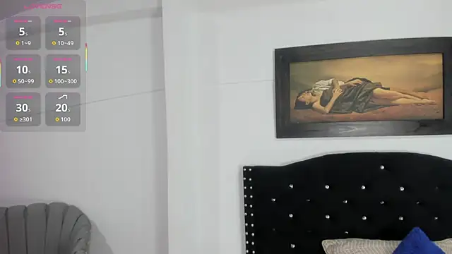 Snapshot of Vahiolet_smith chatting on November 2025 04:23:02 AM Vahiolet smith online show from November 2025 04:23:02 AM