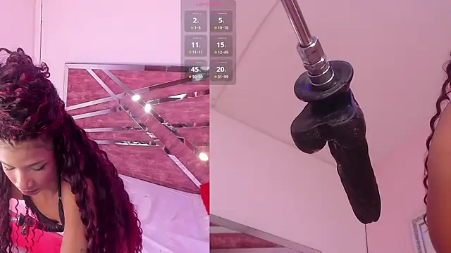 Snapshot of SofiRey_ chatting on November 2025 01:12:02 PM SofiRey online show from November 2025 01:12:02 PM