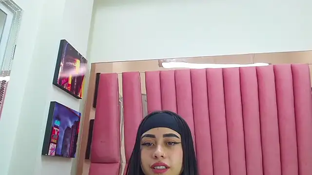 Snapshot of AnnySweett_ chatting on January 2025 12:49:02 PM AnnySweett online show from January 2025 12:49:02 PM