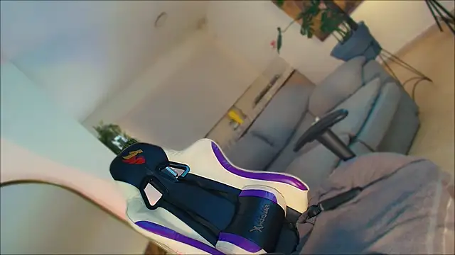  Miss Anna  online show from October 2025 02:39:02 PM