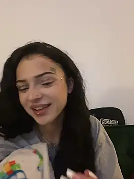 exoticmisfitt online show from April 2026 06:30:01 AM