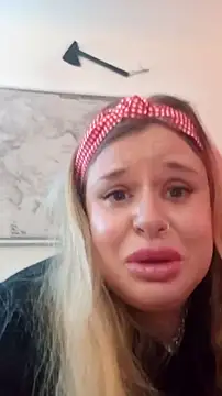 Snapshot of JohannasMishael chatting on October 2025 01:03:02 PM JohannasMishael online show from October 2025 01:03:02 PM