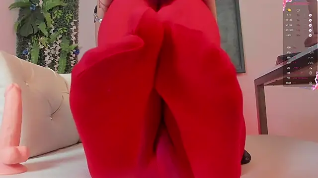 Camilaperson online show from January 2025 01:12:01 PM