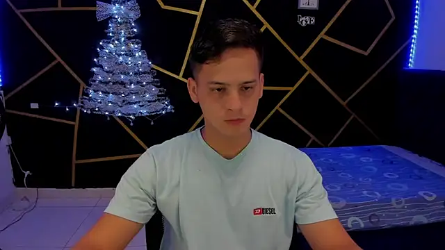 JANER 03 online show from December 2024 10:45:01 PM