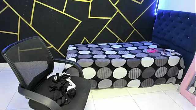 JANER 03 online show from January 2025 05:23:02 PM