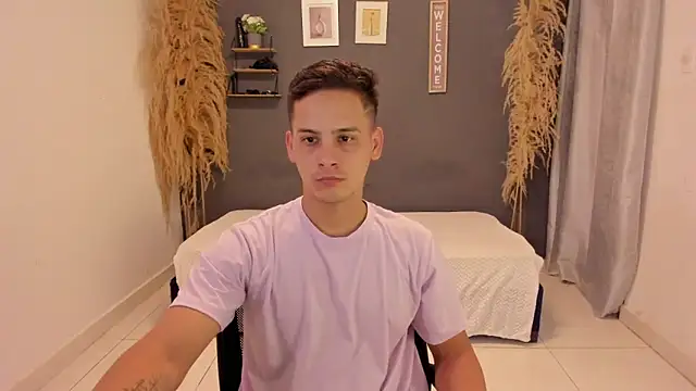 JANER 03 online show from September 2025 07:36:01 PM