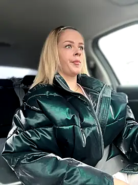 Love Bri online show from November 2025 09:58:01 AM