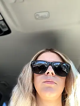 Love Bri online show from April 2026 09:25:02 AM