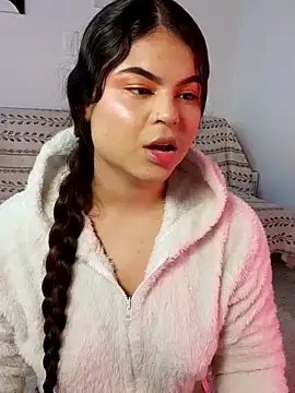 Cleo hills online show from March 2025 02:01:01 PM