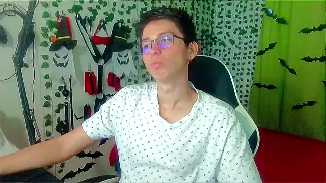 Andy gray online show from November 2025 12:05:02 PM