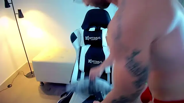 dafboy1 online show from September 2025 03:13:01 PM