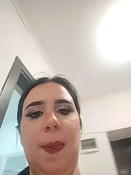 AdelinaJude online show from March 2026 07:03:01 PM