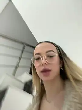 KylieJoyce online show from January 2025 05:03:01 AM