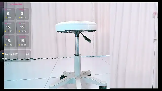 Snapshot of Aster_Hoa chatting on November 2025 03:53:02 AM Aster Hoa online show from November 2025 03:53:02 AM