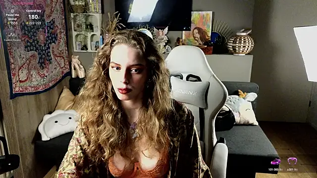 AyreenMoore online show from September 2025 08:55:02 PM