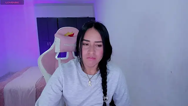 Tinylottie online show from May 2026 10:50:03 PM