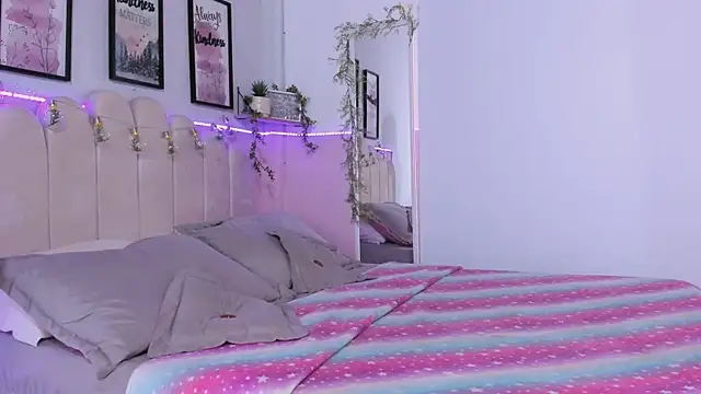 Camile Diazzz online show from January 2025 02:31:02 PM