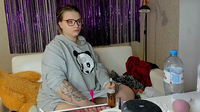 Seductive She Wolf online show from February 2025 04:29:01 AM