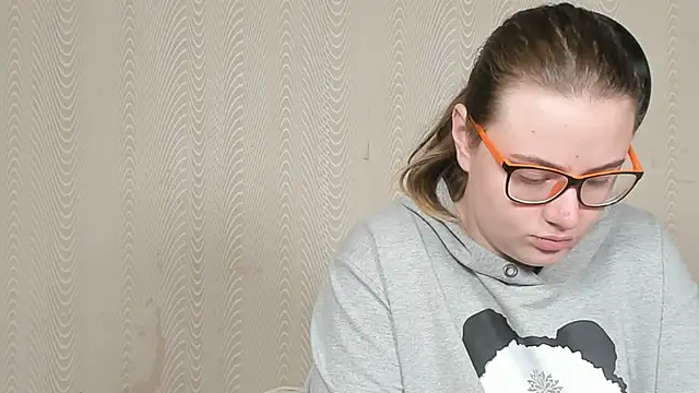 Snapshot of Seductive_She_Wolf chatting on February 2026 03:49:02 PM Seductive She Wolf online show from February 2026 03:49:02 PM