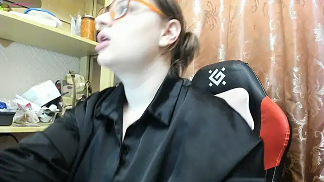 Seductive She Wolf online show from March 2026 05:17:01 PM