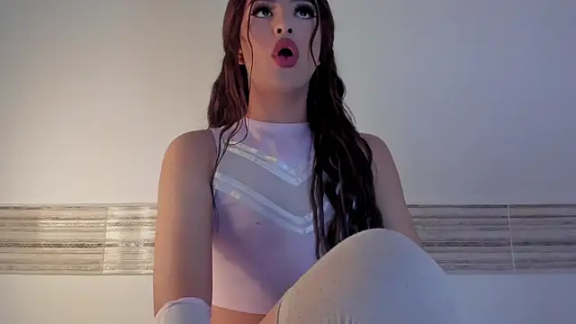 Snapshot of Sophia_Cambpell chatting on November 2025 06:08:02 AM Sophia Cambpell online show from November 2025 06:08:02 AM