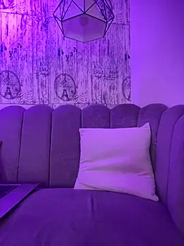 AbyThompson online show from October 2025 12:02:01 PM