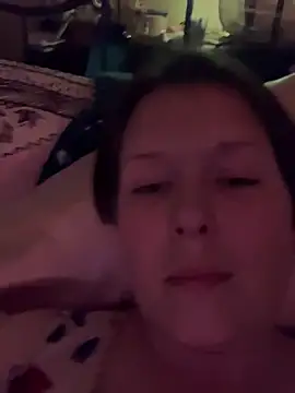 KatieBARBiE98 online show from April 2026 11:44:01 PM