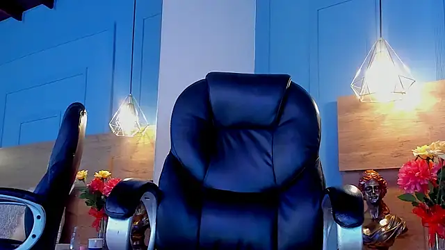 andymiller  online show from February 2025 08:36:01 PM