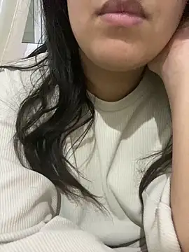 Snapshot of yassminsexy22 chatting on January 2025 08:10:01 PM yassminsexy22 online show from January 2025 08:10:01 PM