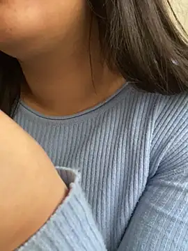 Snapshot of yassminsexy22 chatting on February 2025 08:29:01 AM yassminsexy22 online show from February 2025 08:29:01 AM