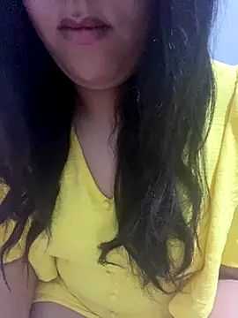 Snapshot of yassminsexy22 chatting on November 2025 12:20:01 PM yassminsexy22 online show from November 2025 12:20:01 PM