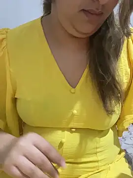 Snapshot of yassminsexy22 chatting on February 2026 01:03:02 PM yassminsexy22 online show from February 2026 01:03:02 PM