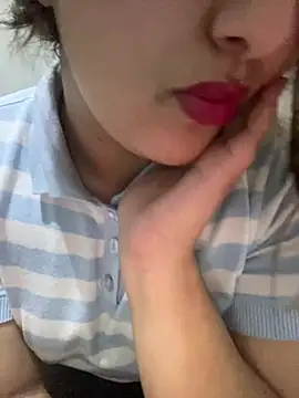 Snapshot of yassminsexy22 chatting on February 2026 07:54:01 PM yassminsexy22 online show from February 2026 07:54:01 PM