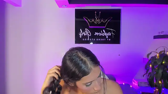 CamilaHarperr  online show from February 2025 04:35:01 AM