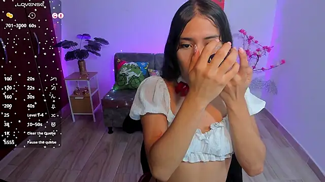Snapshot of CamilaHarperr_ chatting on May 2026 11:06:01 AM CamilaHarperr online show from May 2026 11:06:01 AM